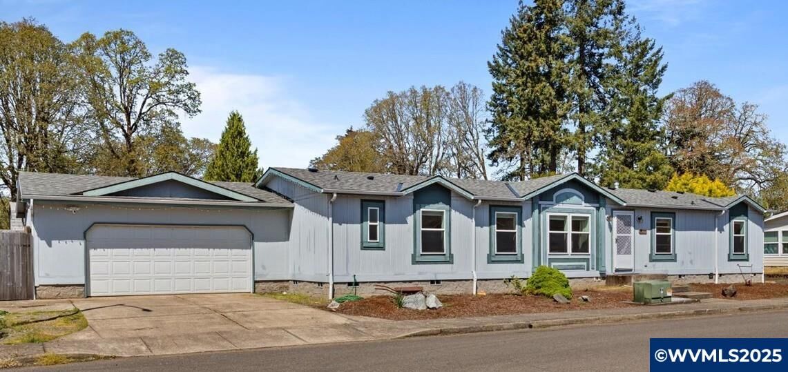 Property Photo:  5177 Mango Av SE  OR 97317 