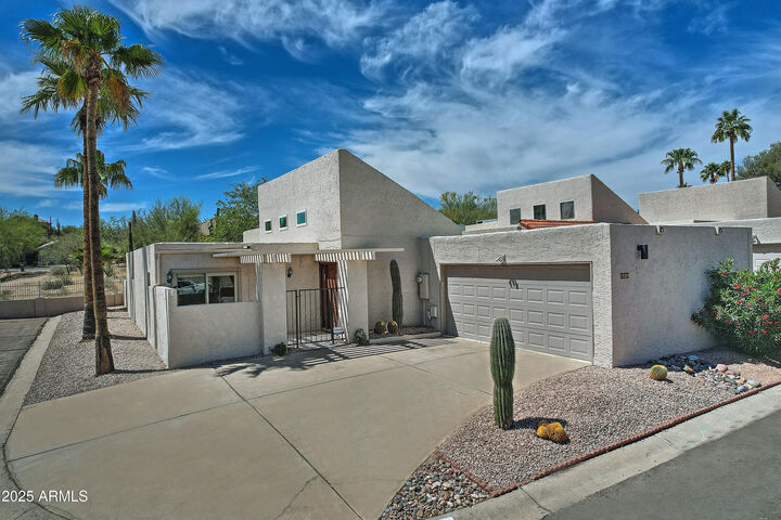 Property Photo: 17289 E Kirk Lane AZ 85268