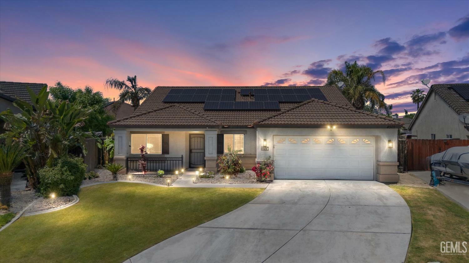 Property Photo: 4501 Bluestone Drive CA 93311