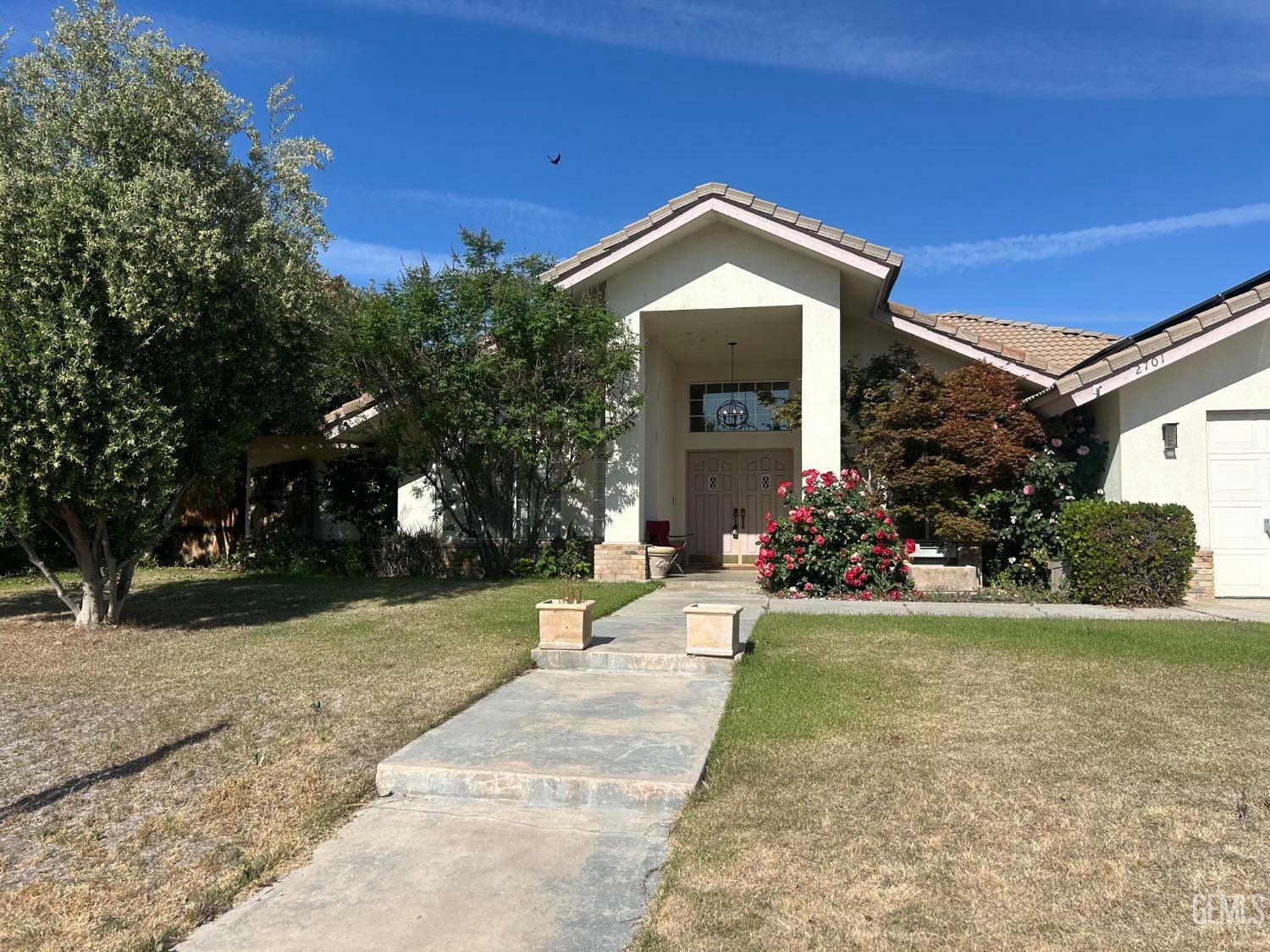 Property Photo:  2701 McKaye Court  CA 93311 