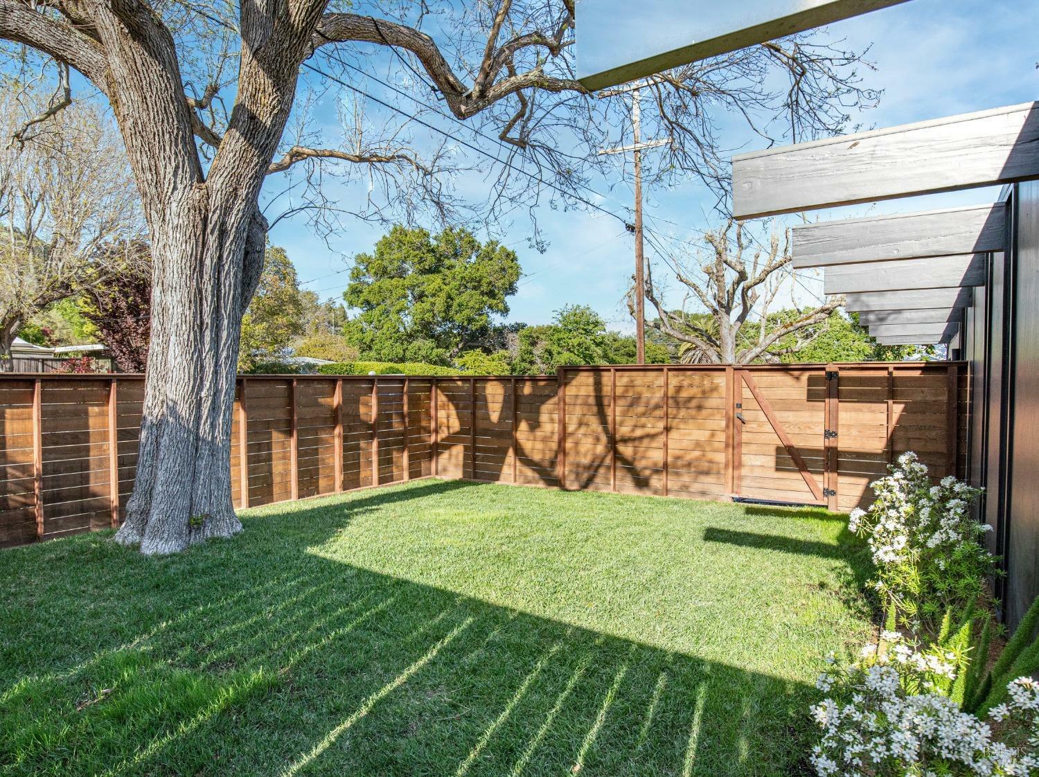 Property Photo: 821 Flaxberry Lane CA 94903