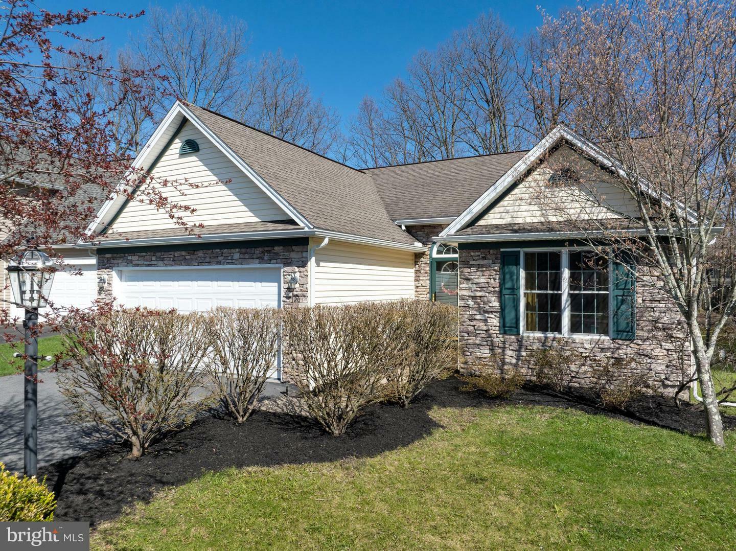 Property Photo: 120 Clemson Court PA 16803