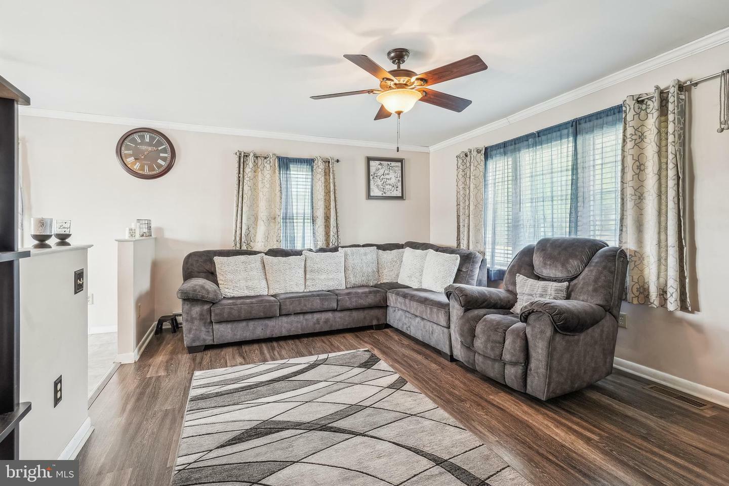 Property Photo: 416 Oak Road DE 19973
