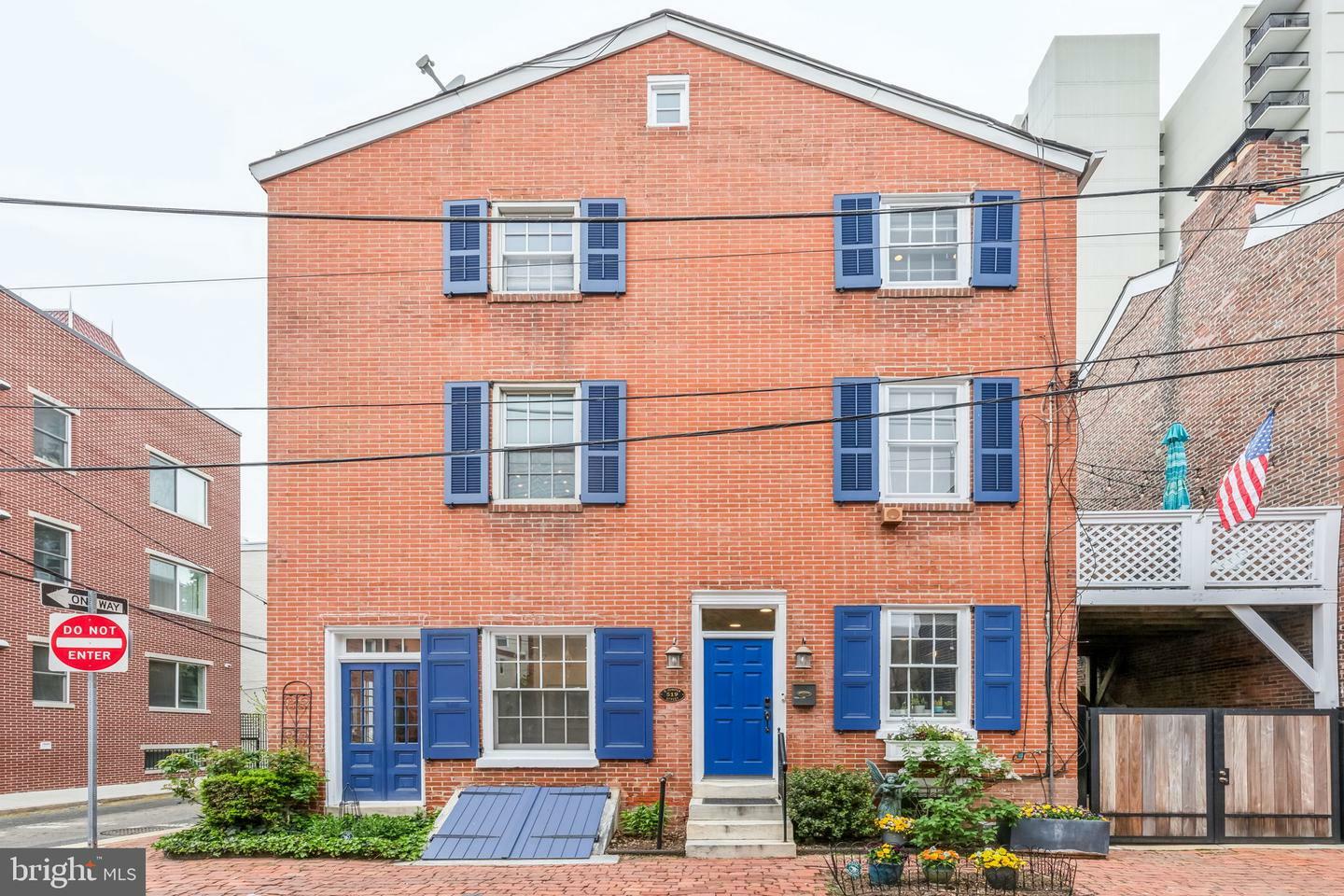 519 S Juniper Street  Philadelphia PA 19147 photo