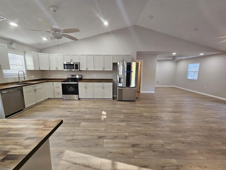 Property Photo: 327 W Green Valley Drive AR 72512