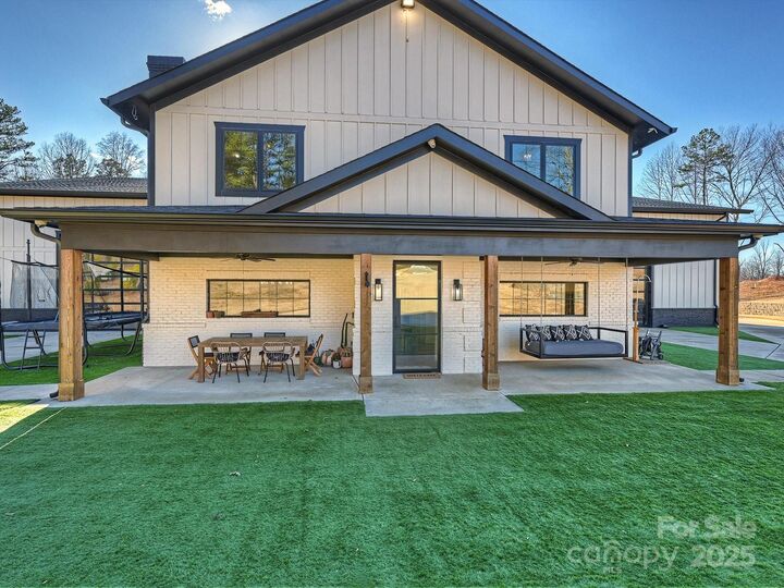 Property Photo: 1525 Shinnville Road NC 27013