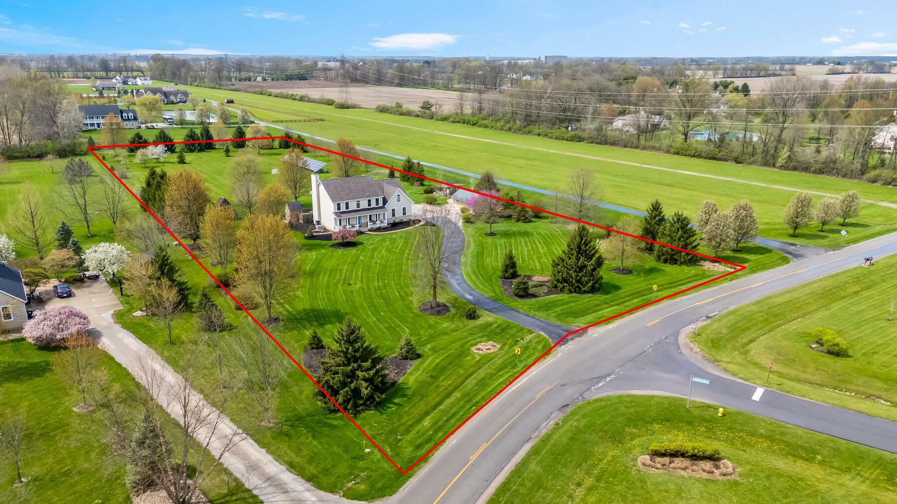 Property Photo: 1198 Dale Ford Road OH 43015
