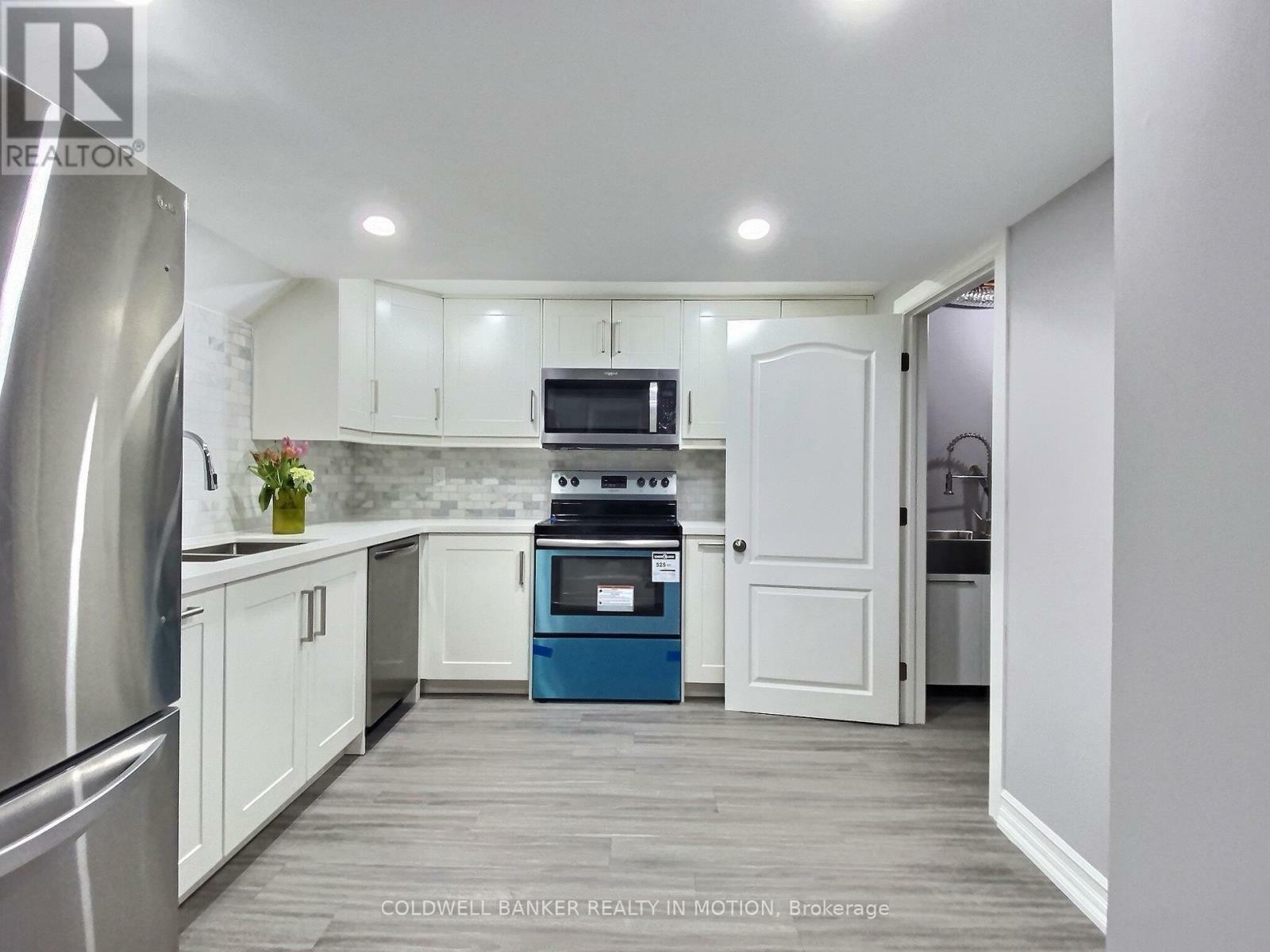 Photo de la propriété: 3845 Brinwood Gate West ON L5M 7H3