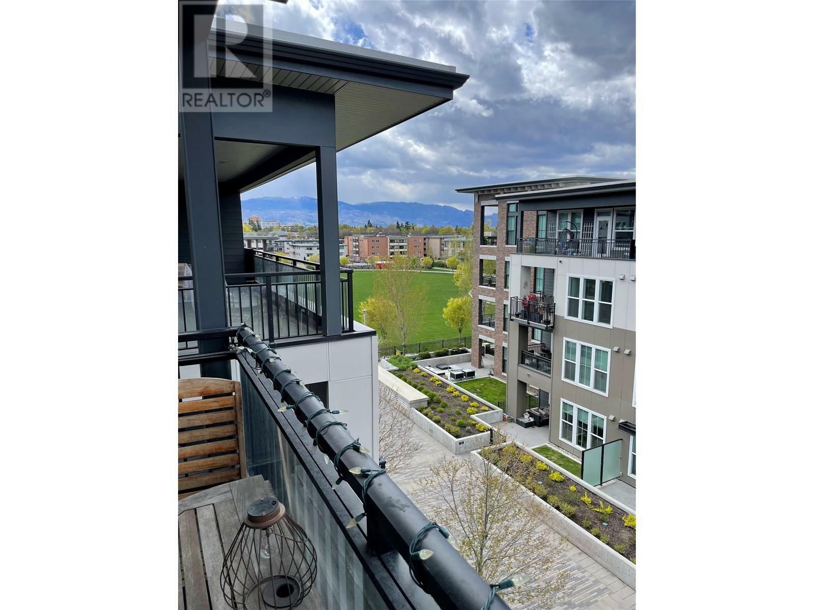 Property Photo: 1770 Richter Street Ph17 BC V1Y 0E6