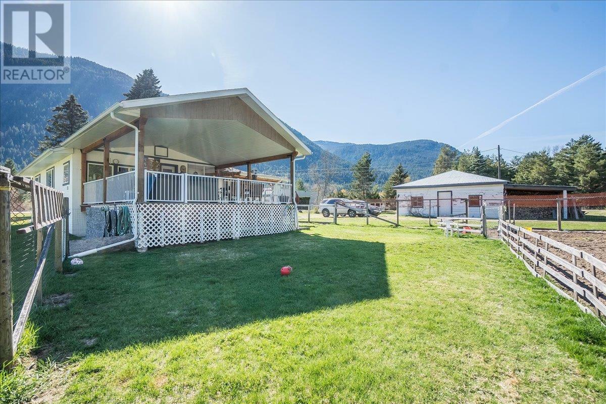 Property Photo: 3006 Highway 6 Highway BC V0G 2E0