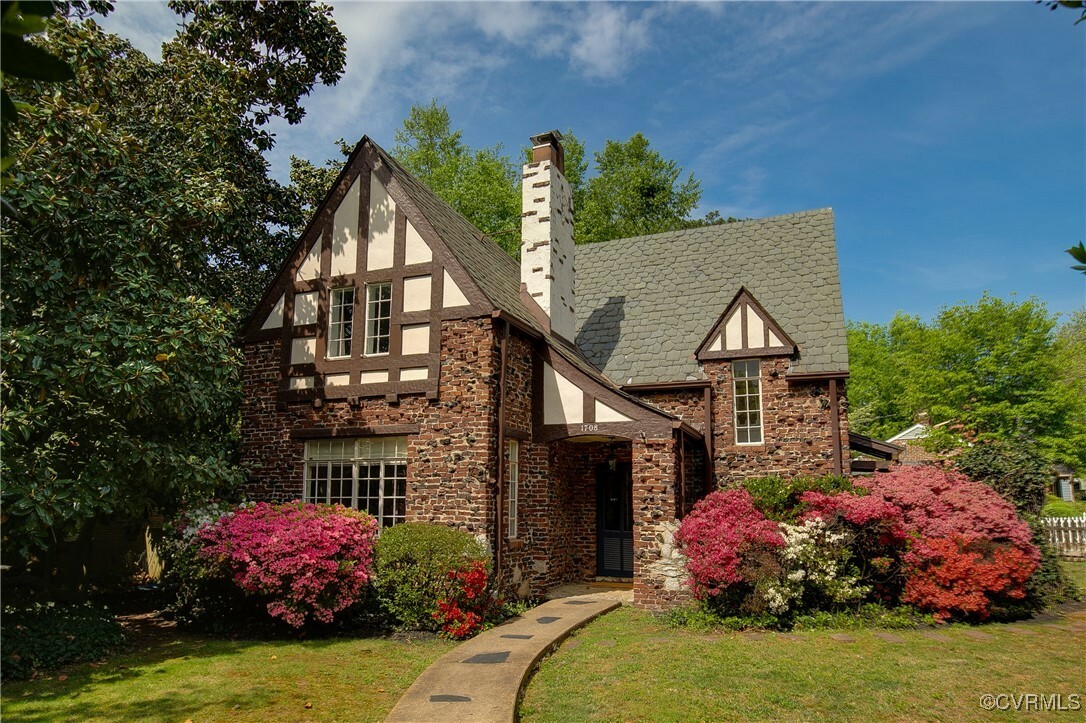 Property Photo: 1708 Westover Hills Boulevard VA 23225