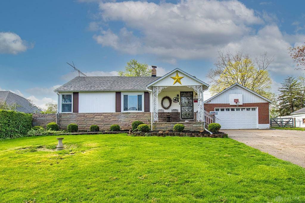 Property Photo: 2130 Nomad Avenue OH 45414