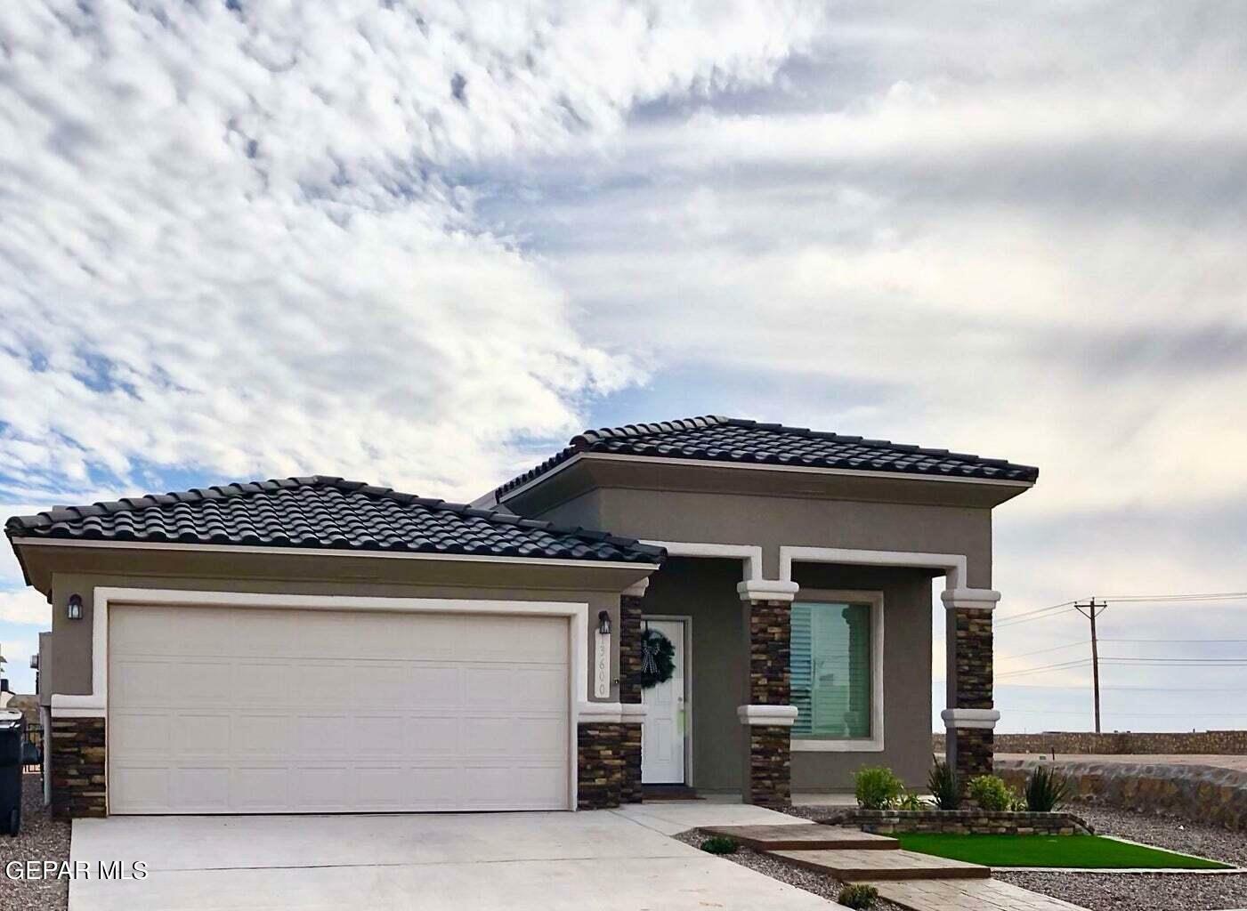 Property Photo: 7325 John Gerald Way TX 79934