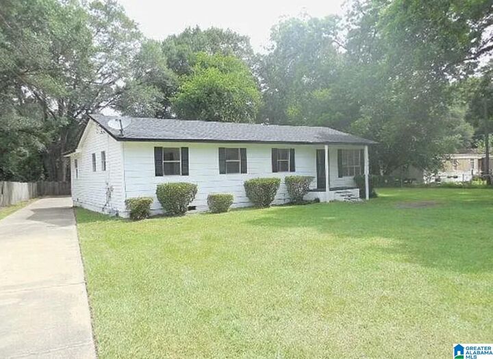 Property Photo: 4111 Oliver Drive AL 36054