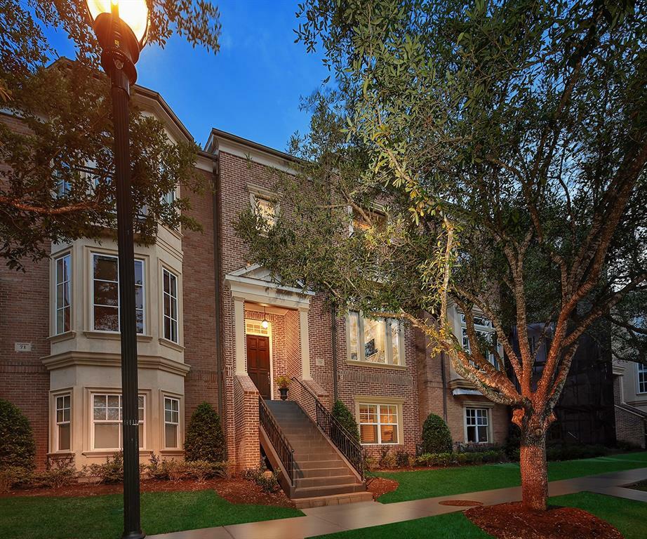 Property Photo: 75 Colonial Row Drive TX 77380