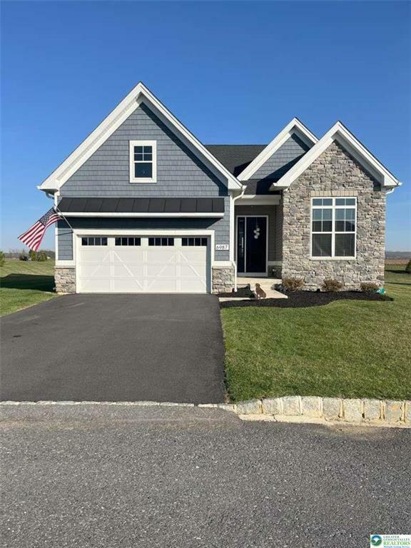 Property Photo: 6987 Pine Lane PA 18014