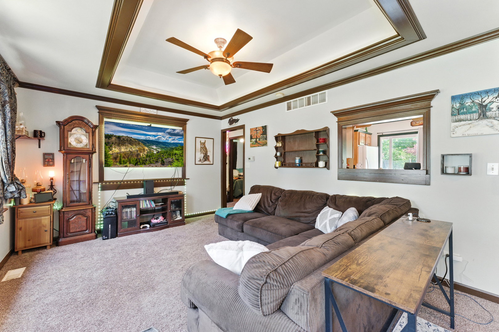 Property Photo: 1609 Meadow Lane IL 60050