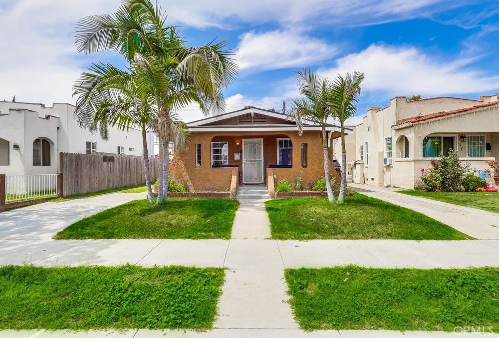 Property Photo:  5449 Lime Avenue  CA 90805 