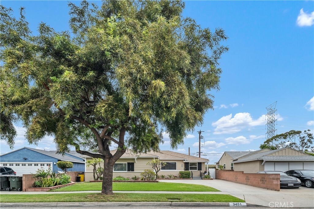 Property Photo: 3451 Chapelle Avenue CA 90660