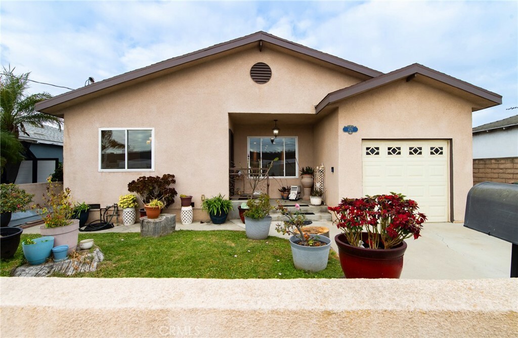 Property Photo:  428 Figueroa Street  CA 90744 
