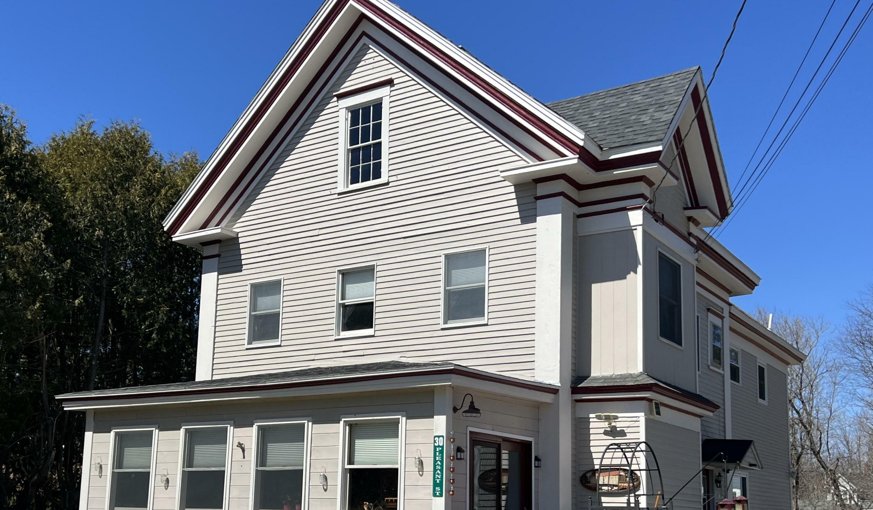 Property Photo:  30 Pleasant Street Street  ME 04730 