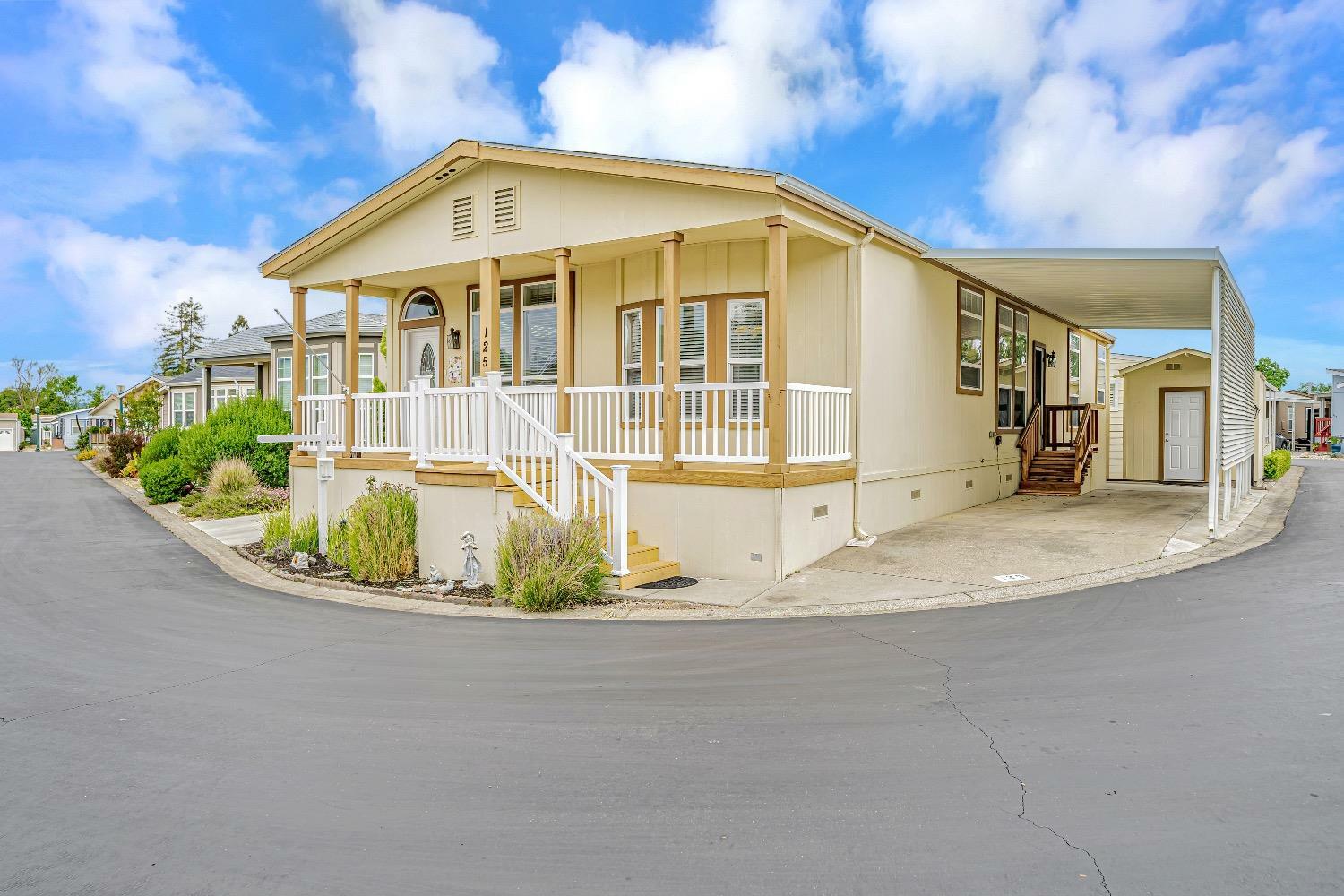 Property Photo: 3263 Vineyard Avenue 125 CA 94566