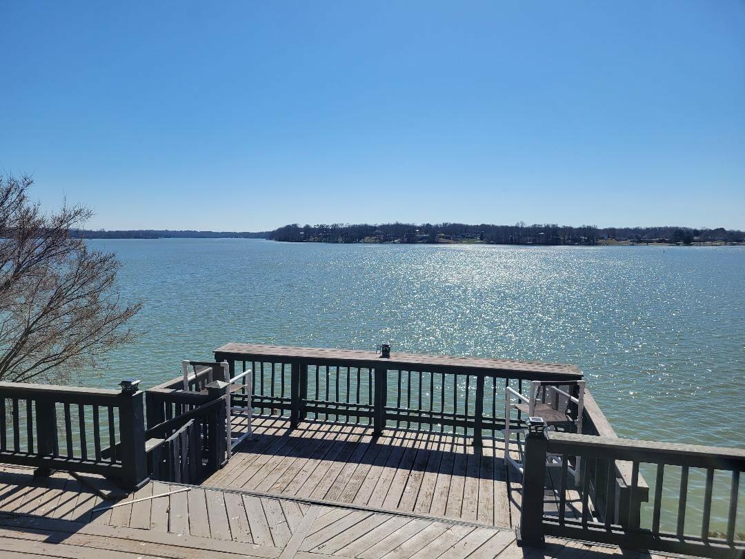 Property Photo: 1203 Shoreside Drive TN 37075