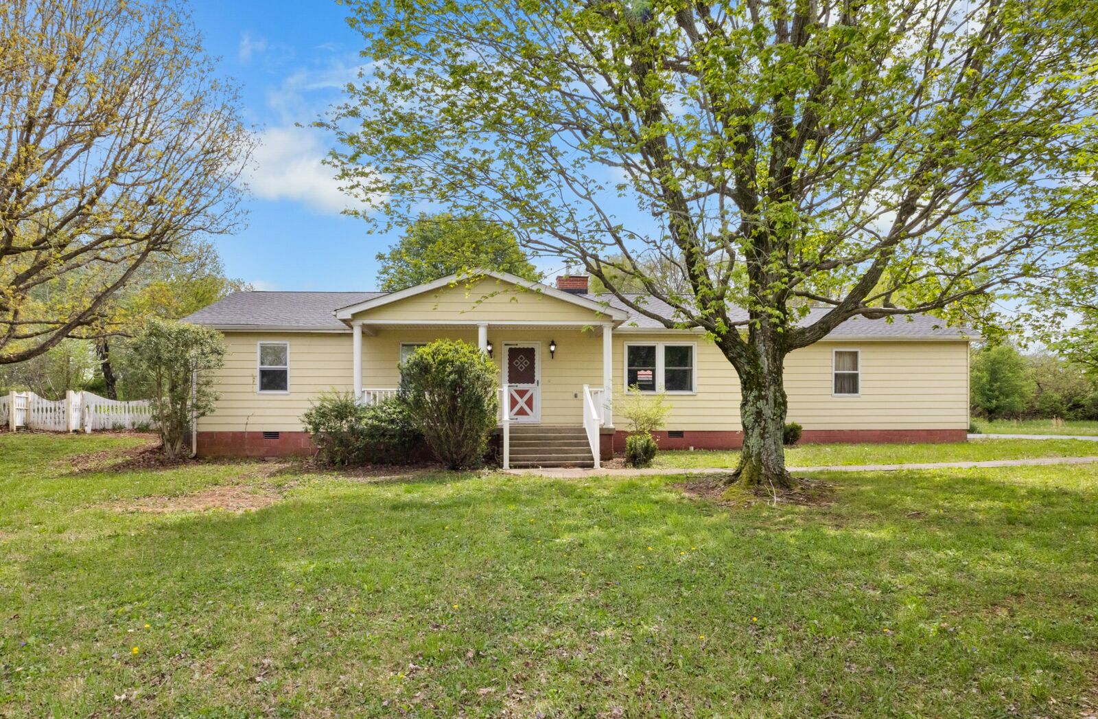 Property Photo: 4220 Greenville Rd KY 42240