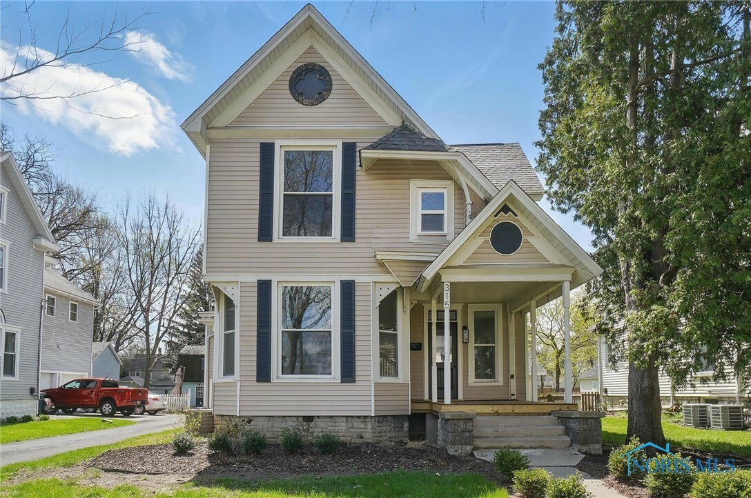 Property Photo: 315 Hancock Street OH 45840