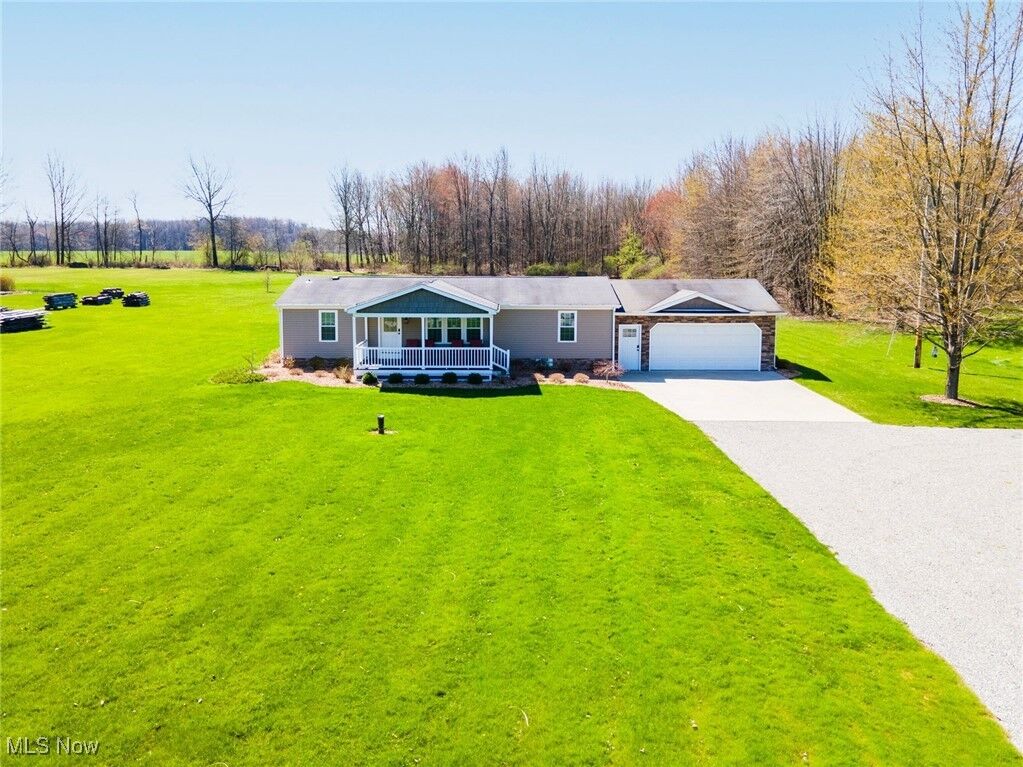 Property Photo:  13355 N Palmyra Road  OH 44451 