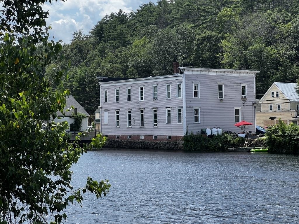 Property Photo: 552 White Mountain Highway NH 03851