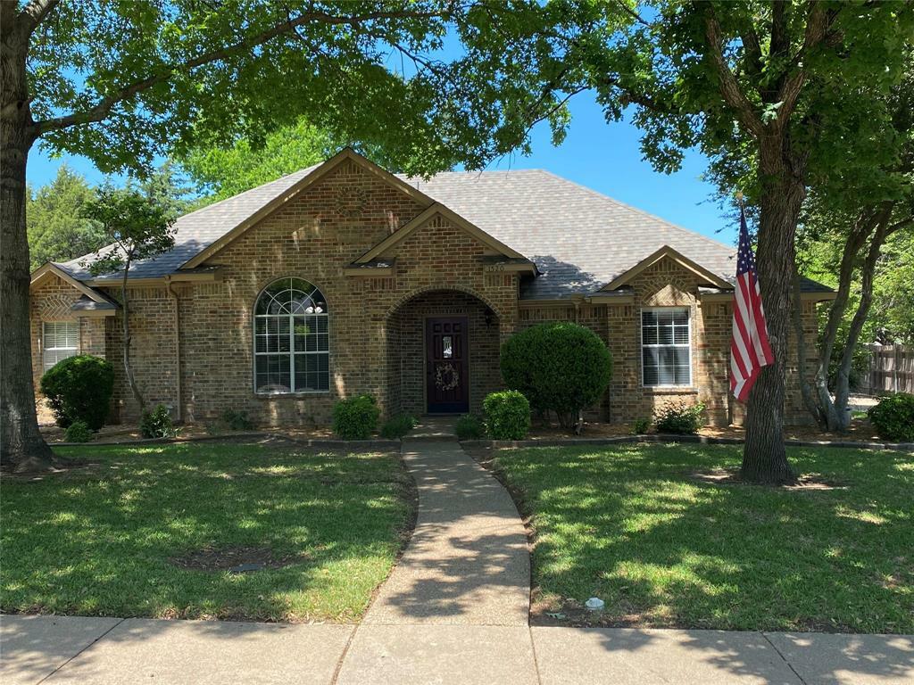 Property Photo: 1520 Valerie Drive TX 75104