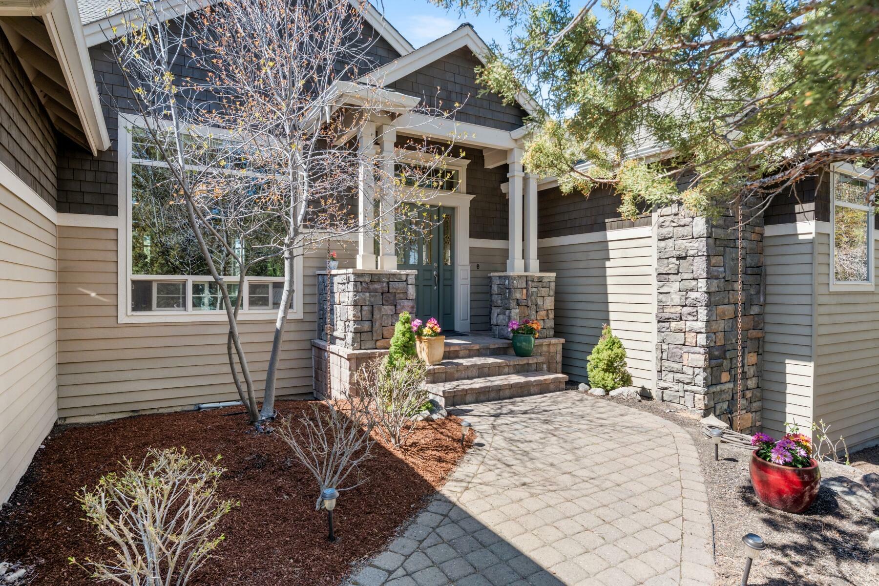 Property Photo: 3225 NW Melville Drive OR 97703