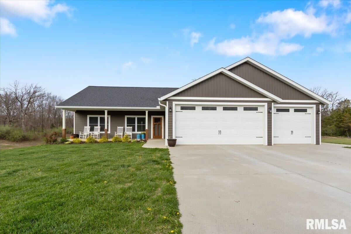 Property Photo:  1573 Elkhorn Lane  IL 61548 