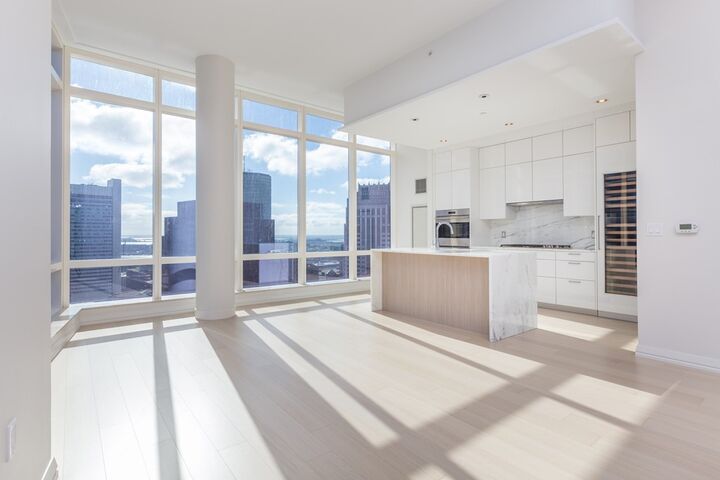 Property Photo:  1 Franklin St 4008  MA 02110 