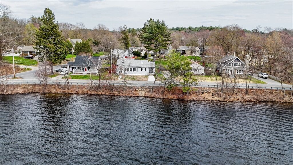 Property Photo: 71 Pond St MA 01833