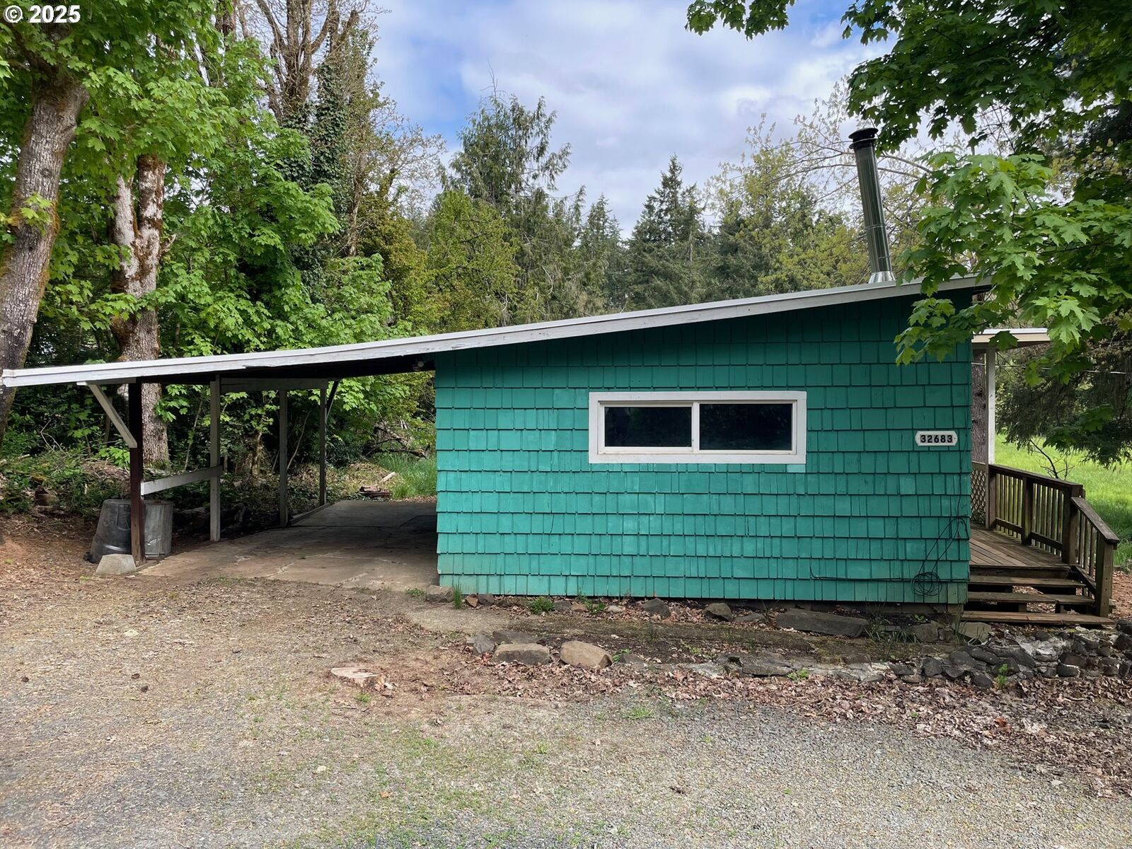 Property Photo:  32683 W Saginaw Rd  OR 97424 