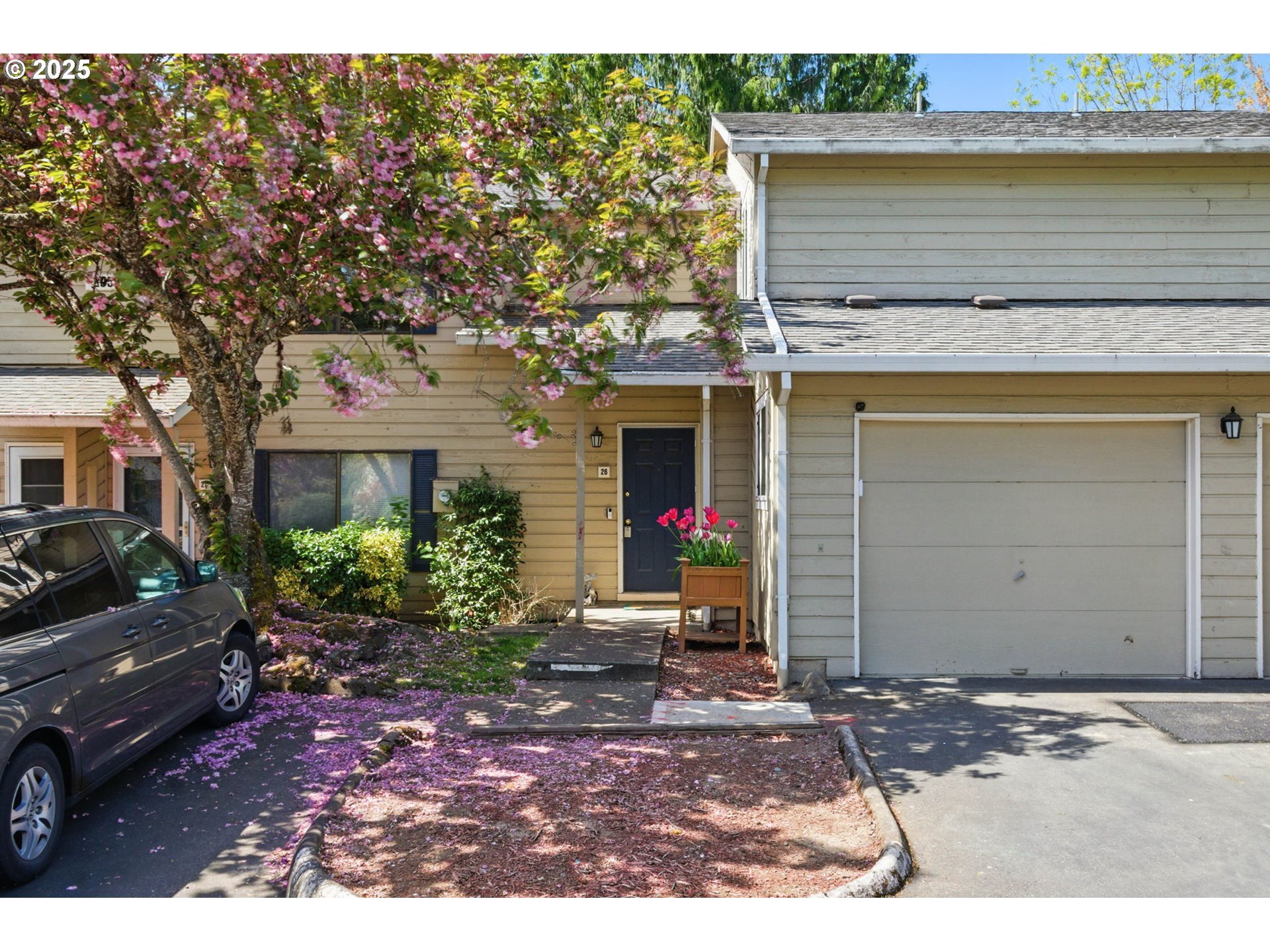 Property Photo: 29530 SW Volley St 26 OR 97070