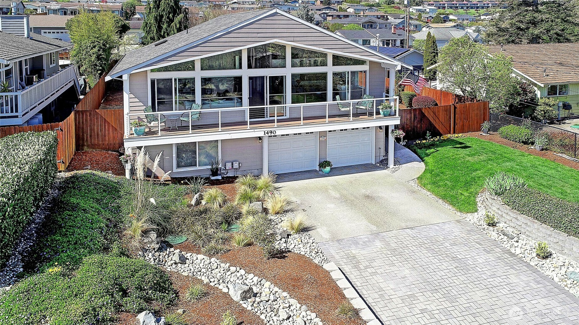 1490  Country Club Drive  Camano Island WA 98282 photo