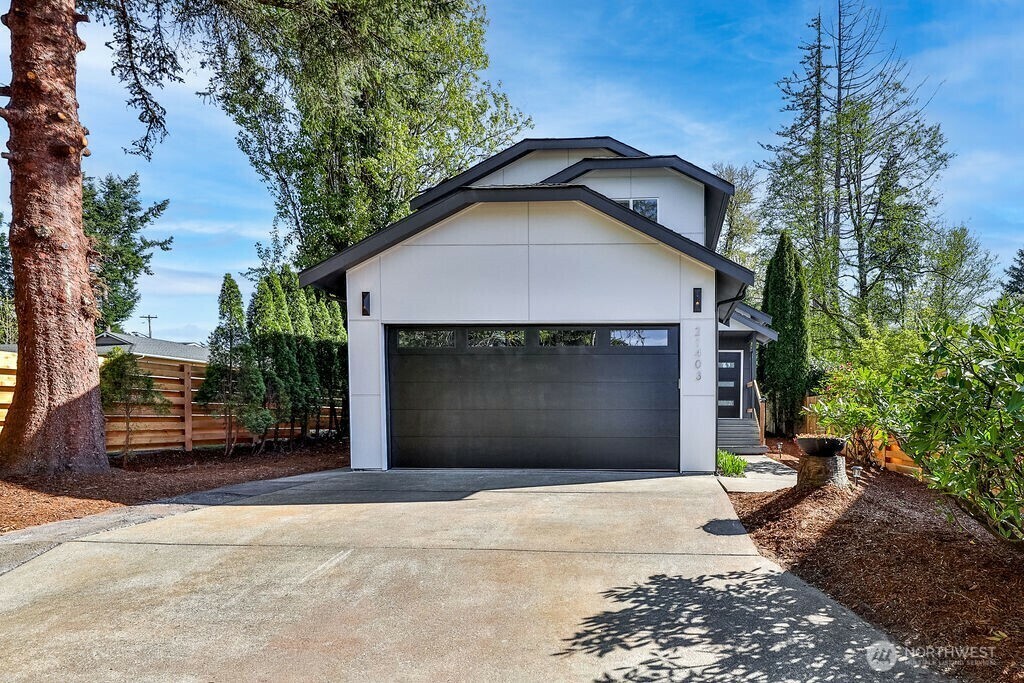 Property Photo: 21403 SE 265th Street WA 98038