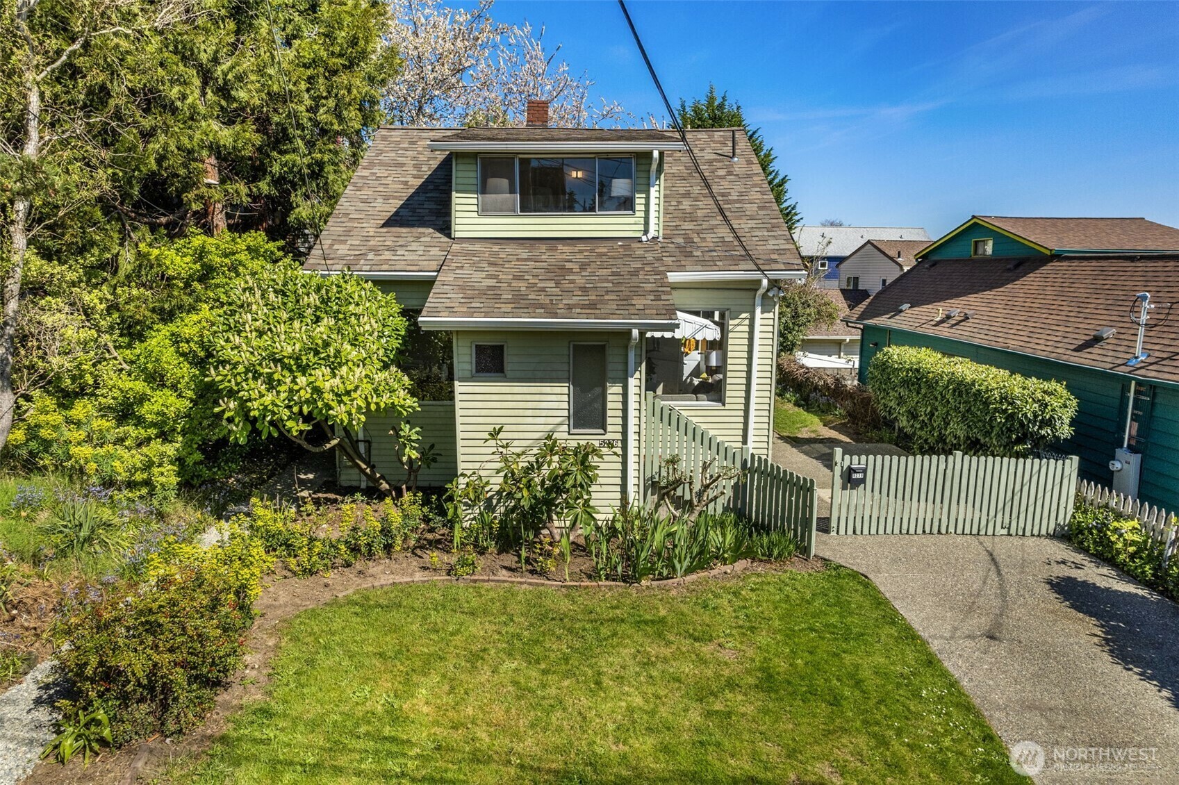 Property Photo: 5236 S Farrar Street WA 98118