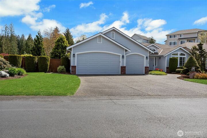 Property Photo: 9603 181st Avenue E WA 98391