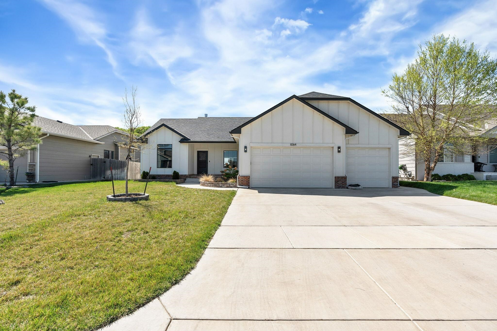 8364 W Kackley Ct  Wichita KS 67205 photo