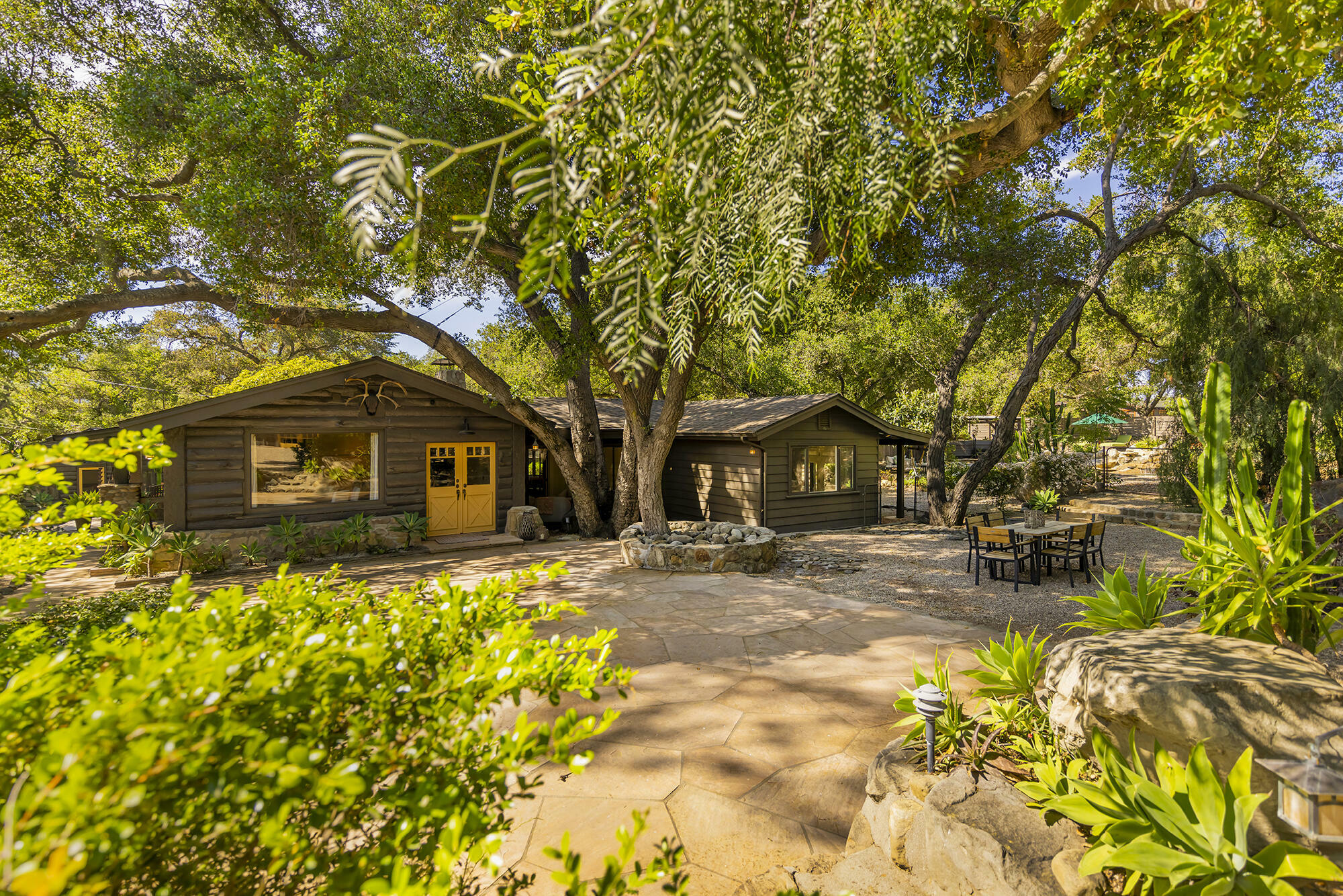 Property Photo:  1641 Garst Lane  CA 93023 