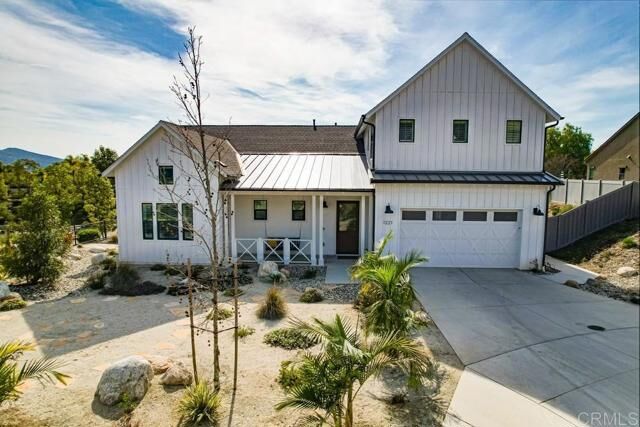 Property Photo:  1221 Gable Court  CA 92069 