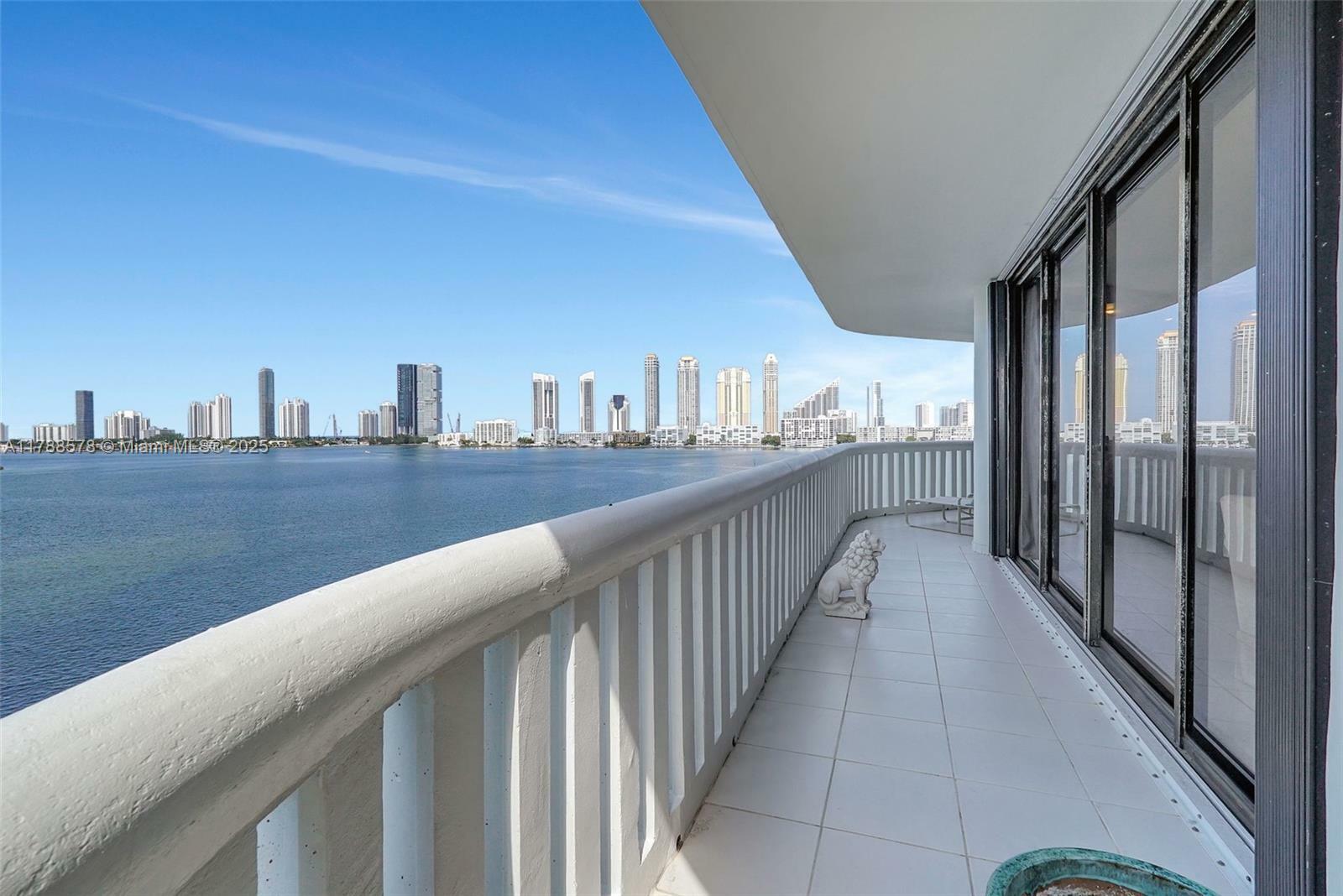 Property Photo: 3000 Island Blvd 706 FL 33160