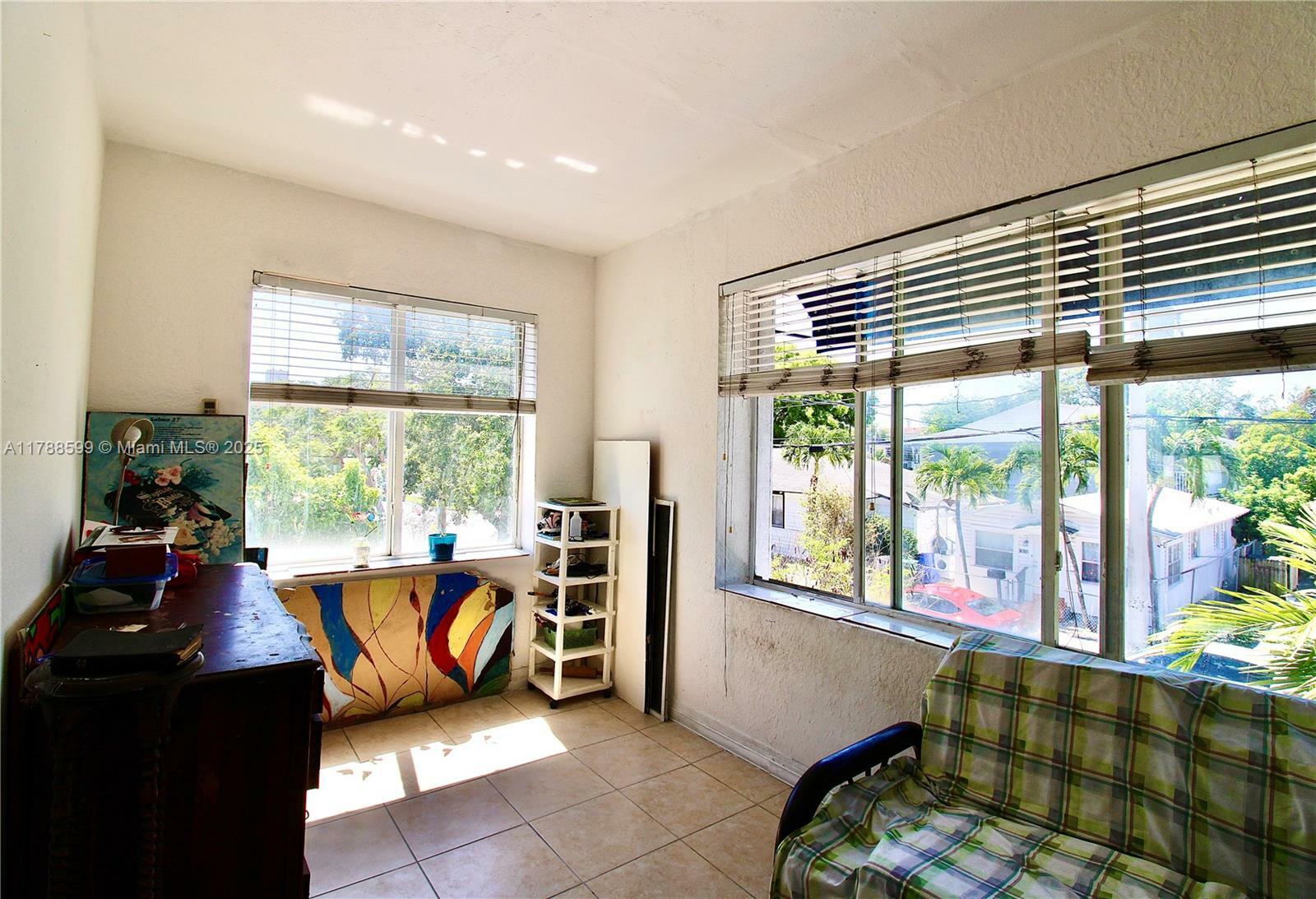 Property Photo: 1021 NW 3rd St 201 FL 33128