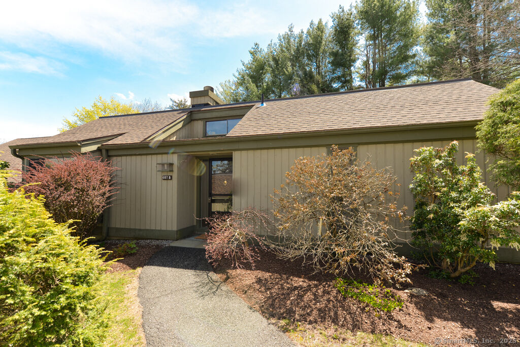 Property Photo:  607 Heritage Village B  CT 06488 