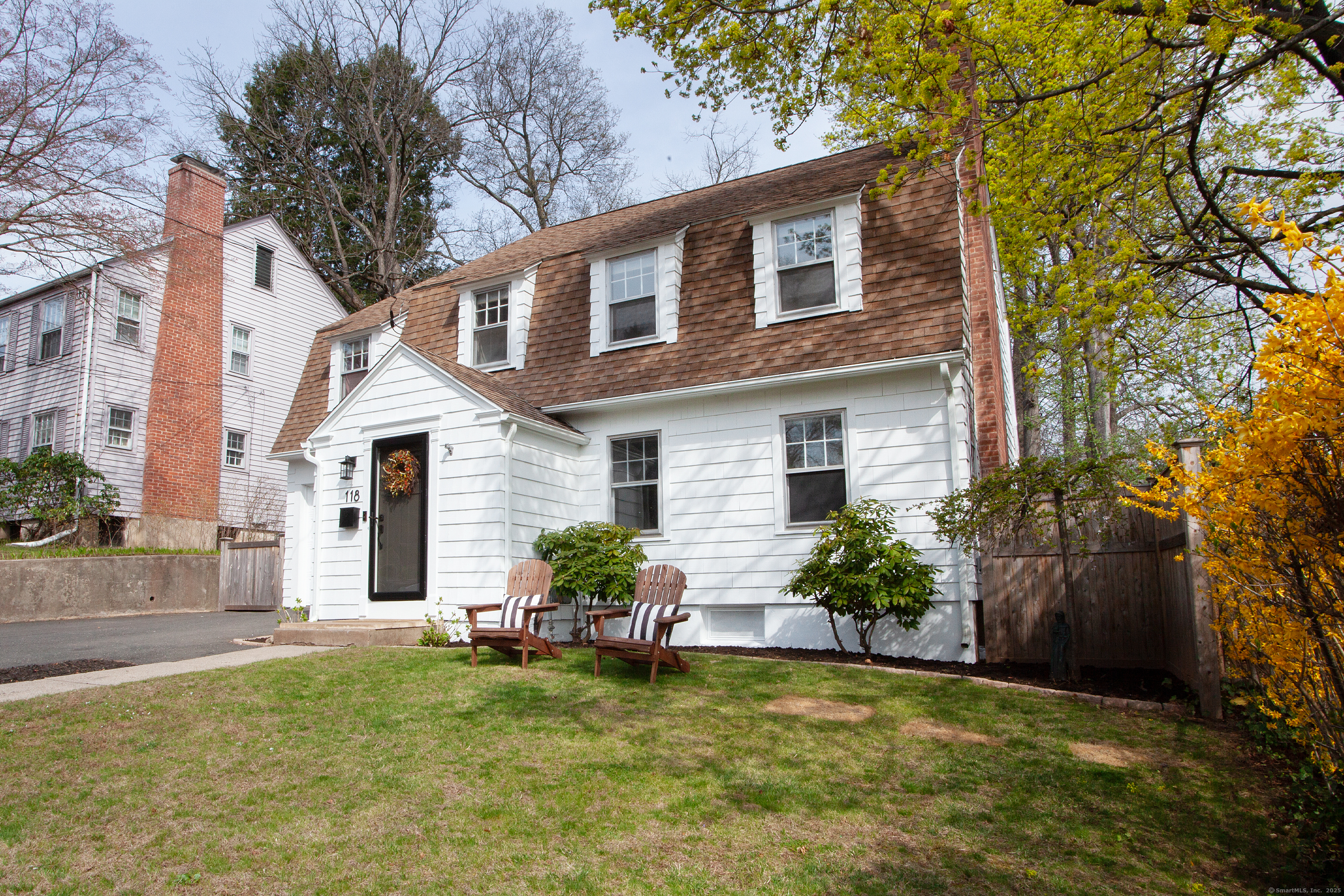 Property Photo: 118 Keeney Avenue CT 06107