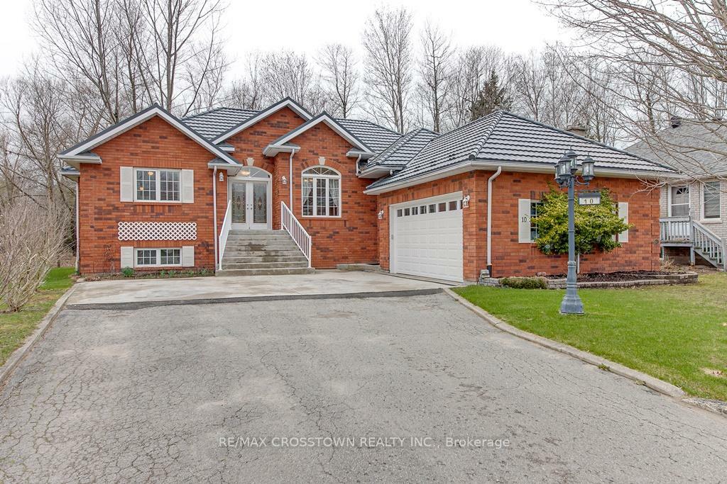 Property Photo: 10 Birchmount Circle ON L9Z 1H8